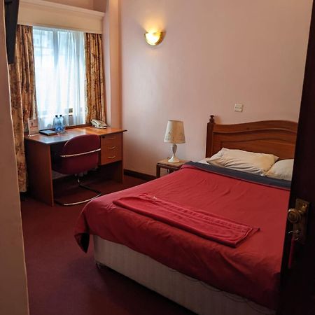 Metro Hotel Nairobi Luaran gambar