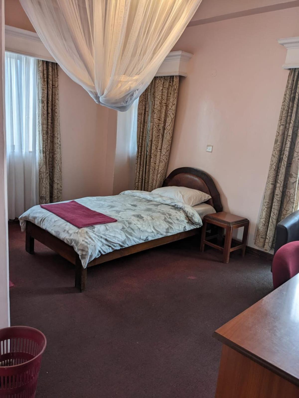 Metro Hotel Nairobi Luaran gambar